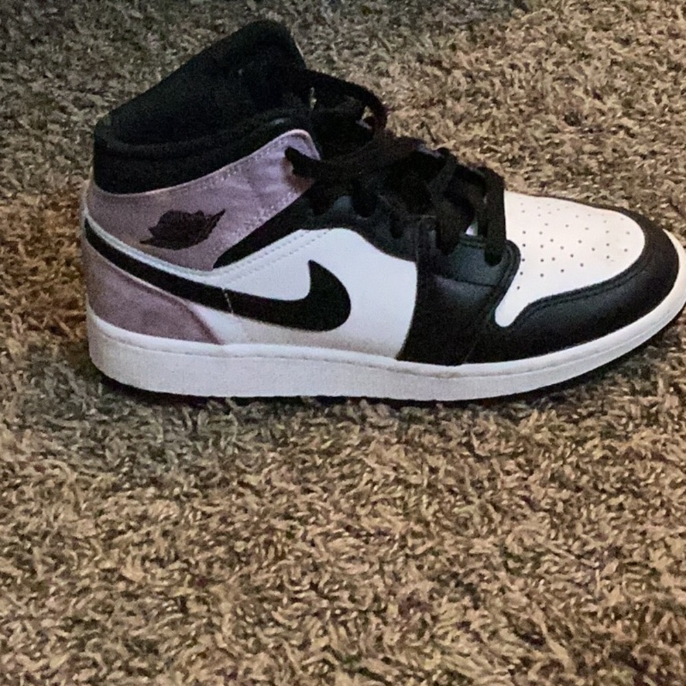 Low rise Jordan 1